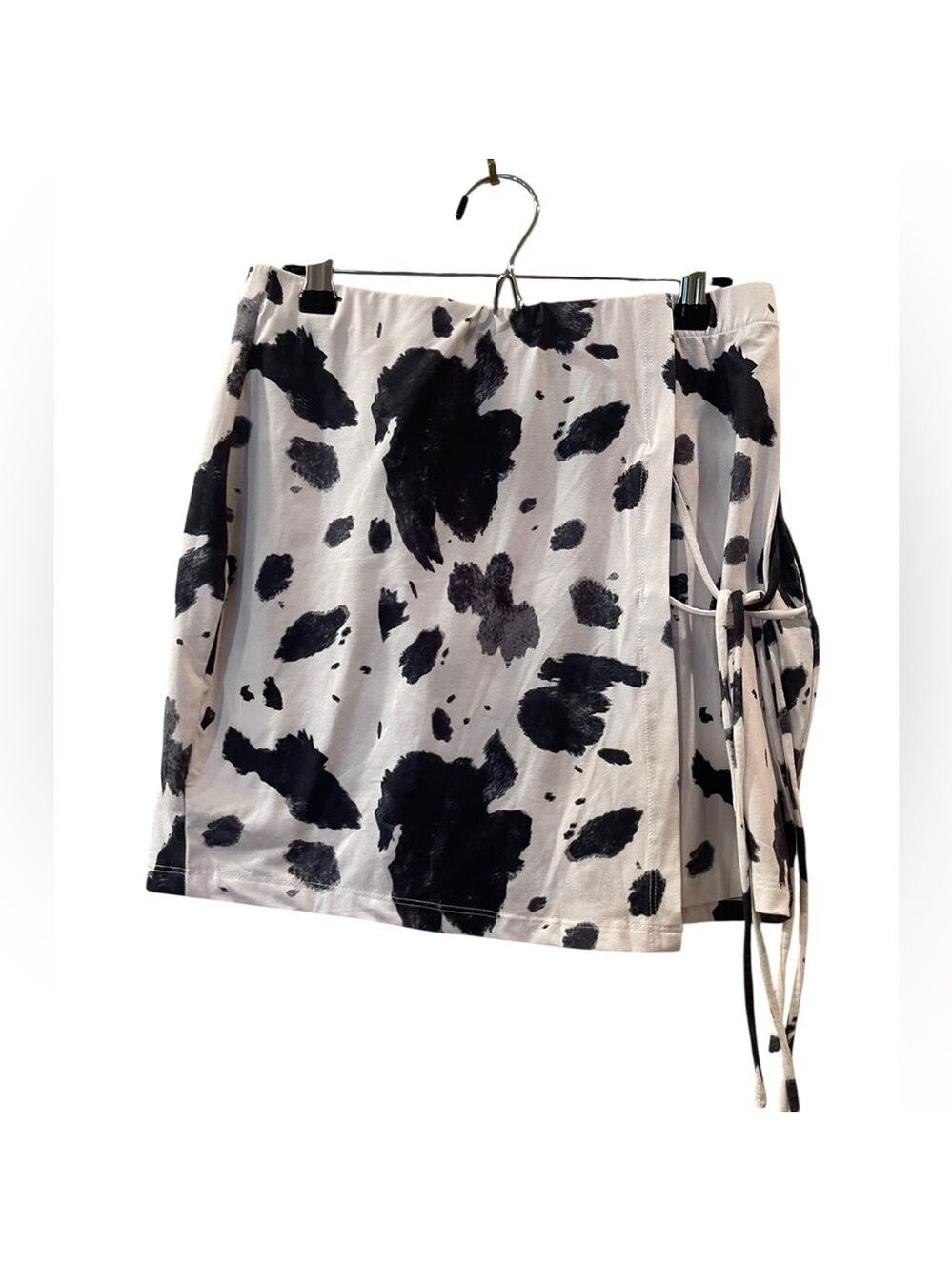 Cow Print Women's Black and White Mini Skirt Size: Medium